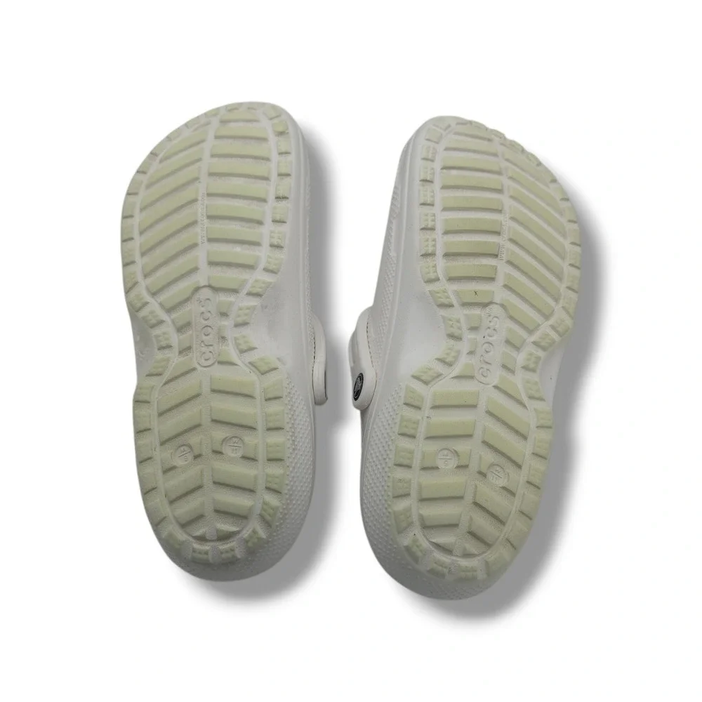 CROCS pivoting lined